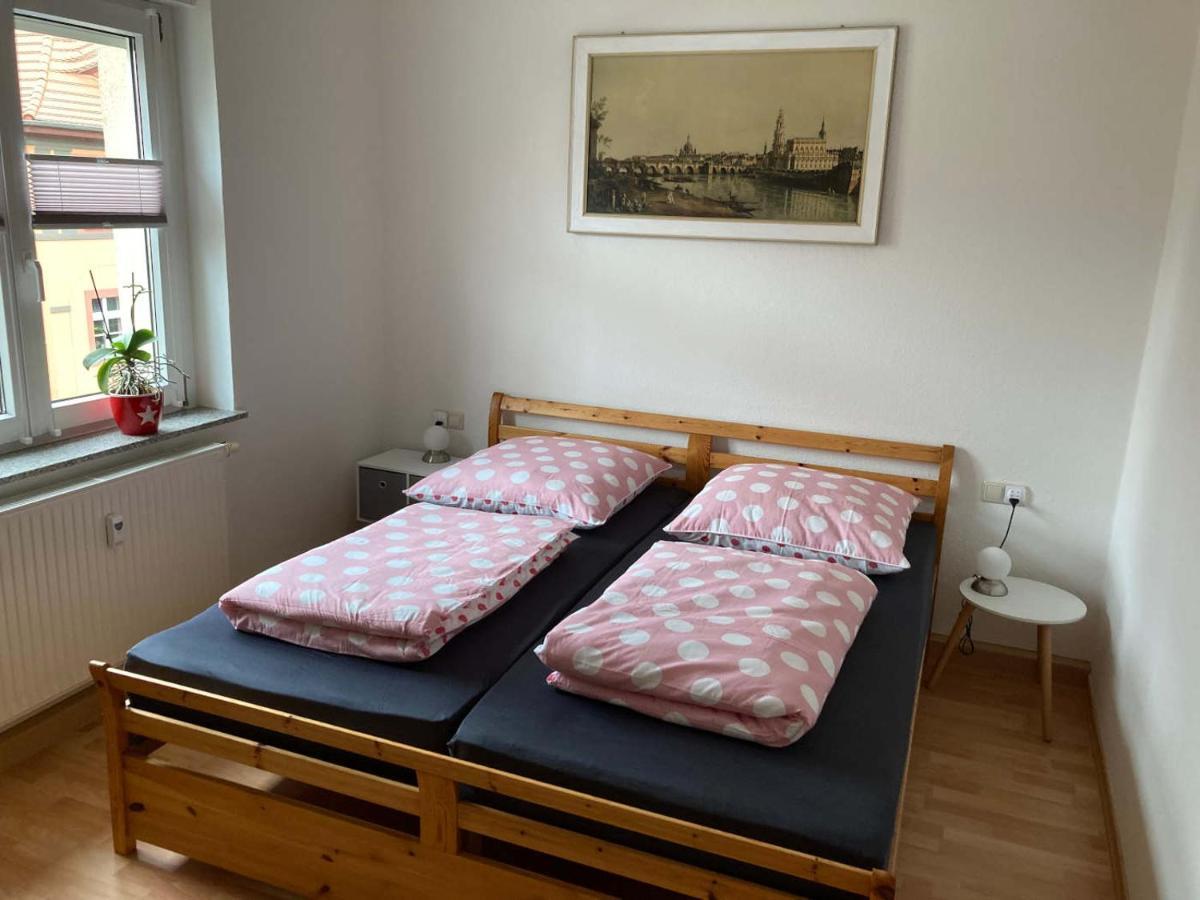 Tapetenwechsel -balkon- Apartment *