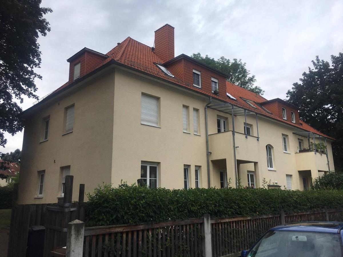 Tapetenwechsel -balkon- Apartment *